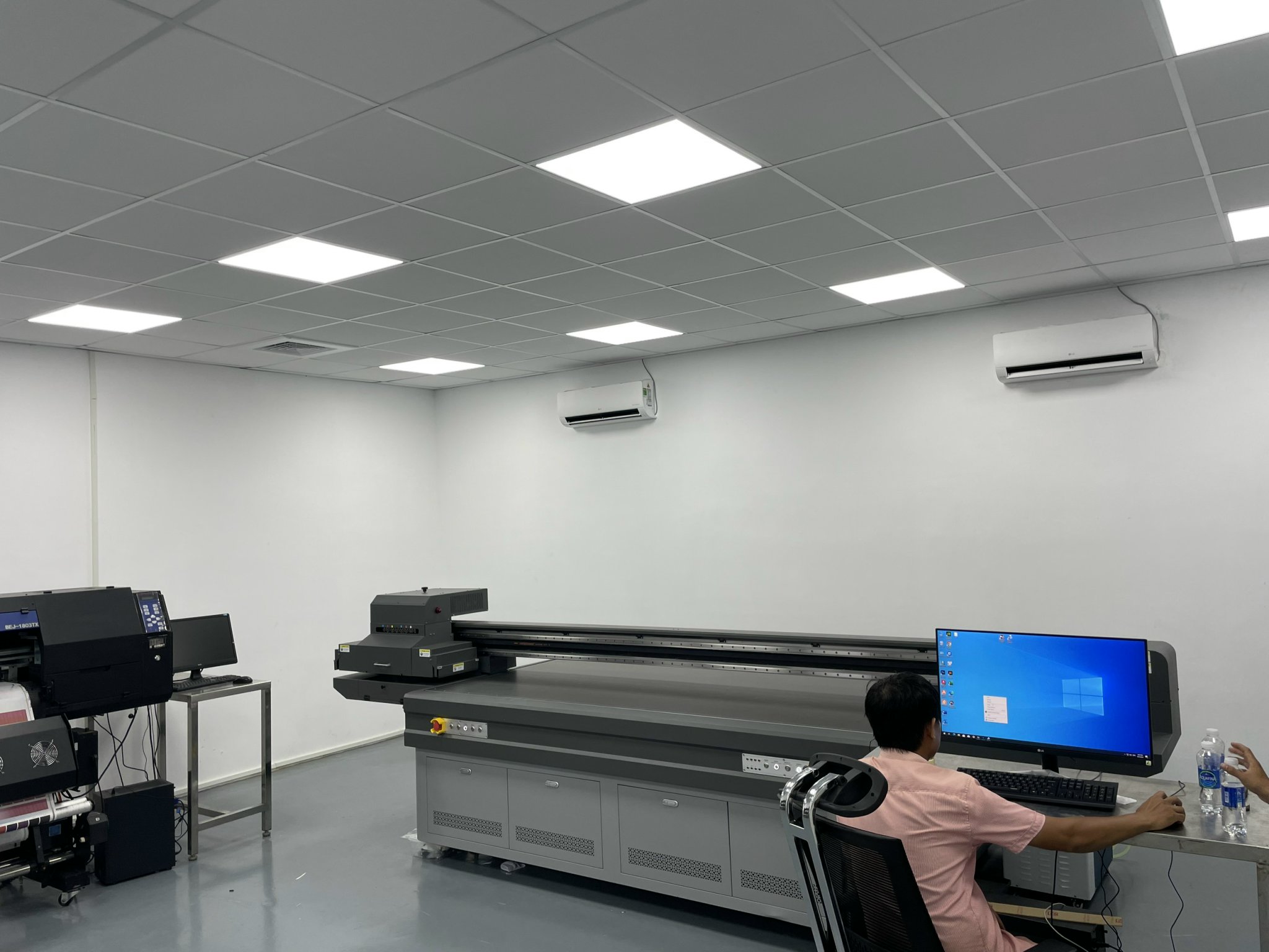 z4950952241710 876d4e5e589e0d4ab5cb8ef46276ffb8