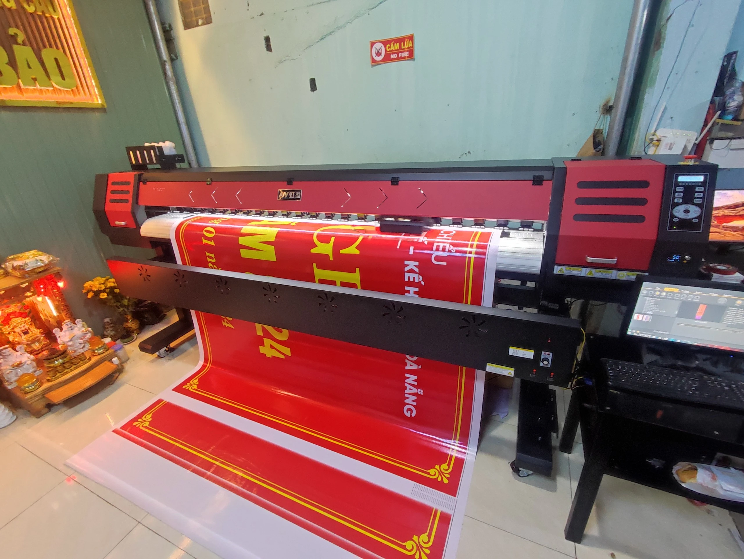 ban giao may in bat kho 2m5 dau phun i3200 tai da nangz5060615062540 67038098684eaa0b3f67ff6c4944448d