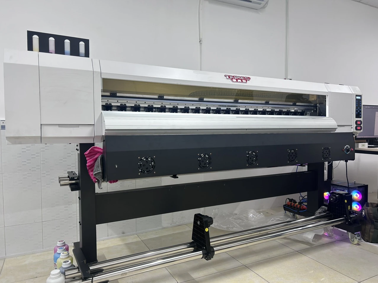 z5260082991817 c8277e9bfc966f4d21a3dc742d79c70a