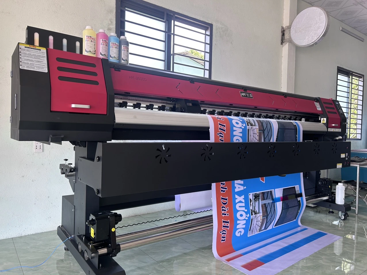 Bàn giao máy in bạt khổ lớn 2m5 đầu phun i3200 tại Bà Rịa 12 z5260120104219 0ddb2ef5315dbca14518059d290de61f