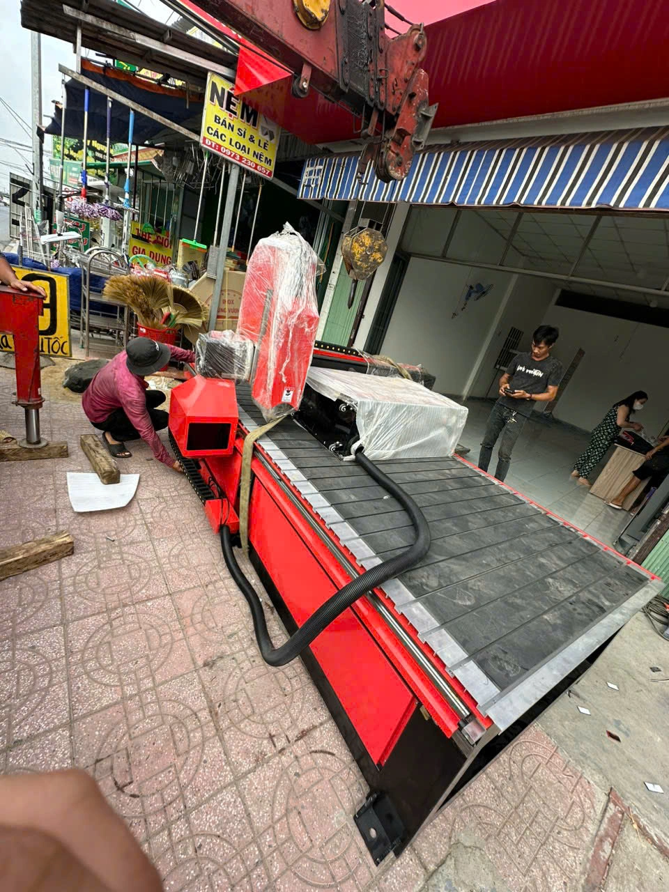 Bàn giao máy Cắt cnc 1325 tại Long An 6 z6008572250293 a378a57474ac6487d8821d5fa46ec6b8