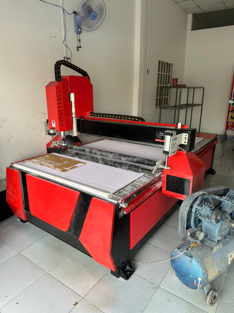 Bàn giao máy Cắt cnc 1325 tại Long An 7 z6008572255009 4c5bd825812c04dfcc8b66370233dab0