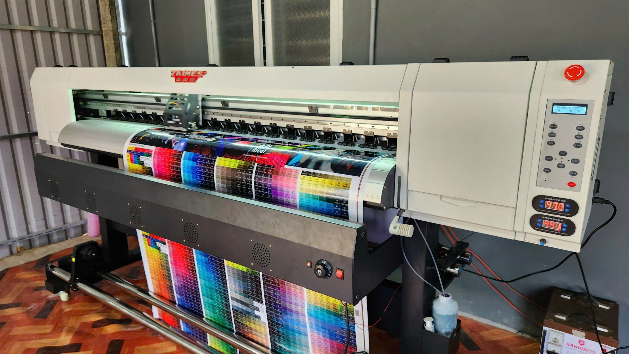 Bàn giao máy in decal Taimes 1m8 i3200 về Bình Định 6 z6008589402433 d27e69b36744eec4f50613715a8075cc