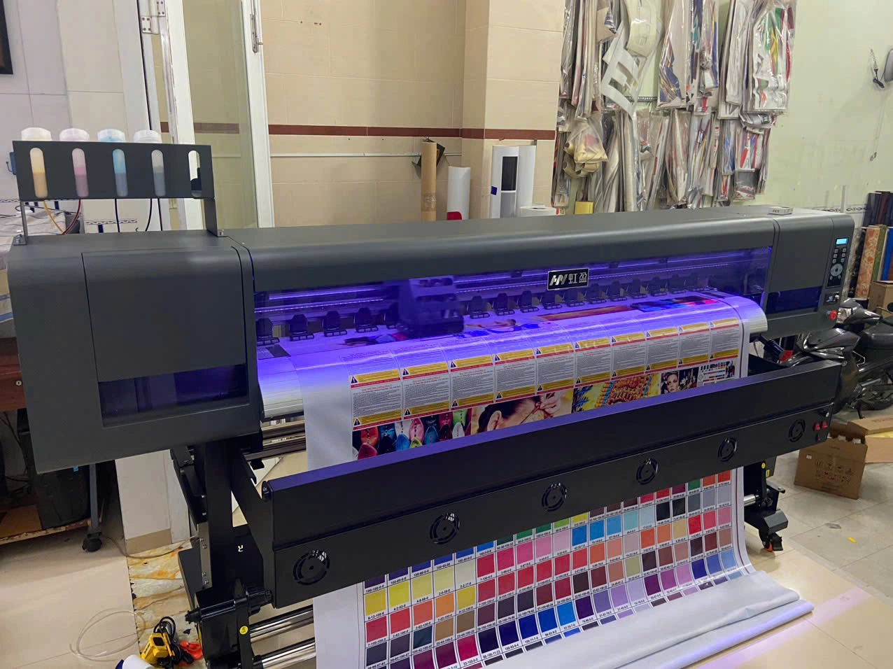 Bàn giao máy in tem xe HongYing 1m8 về Vũng Tàu 5 z6008596908582 0227b19aa40bc58de57dd11ccbc90dba