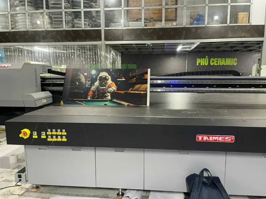 Ban giao may in uv phang Taimes tai Thanh Hoa 1