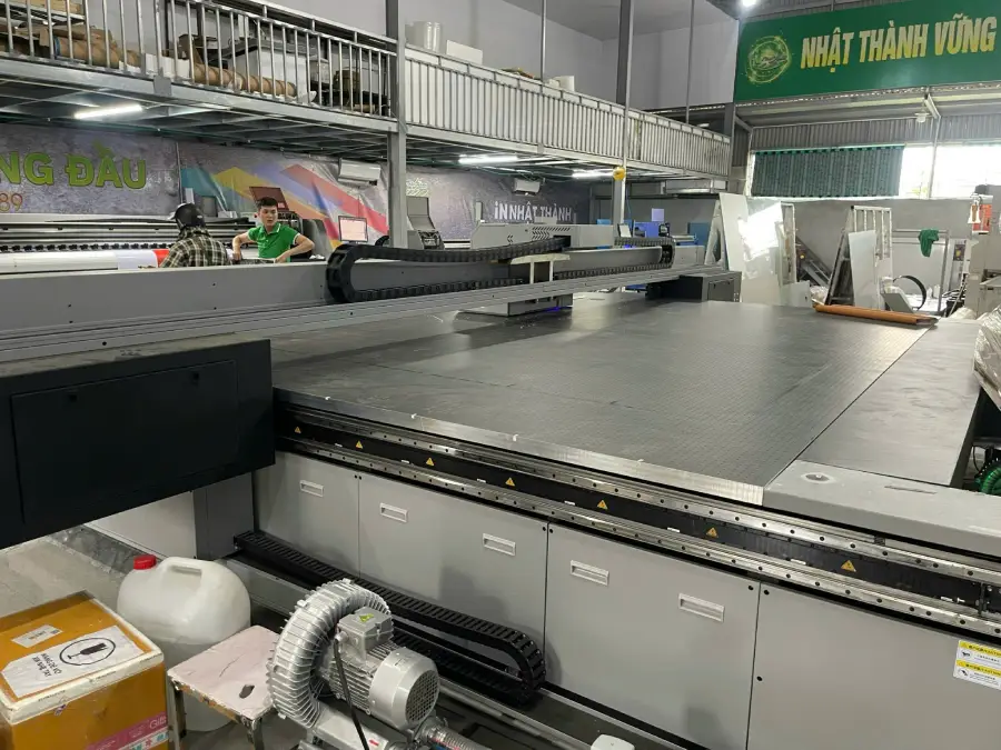 Ban giao may in uv phang Taimes tai Thanh Hoa 3