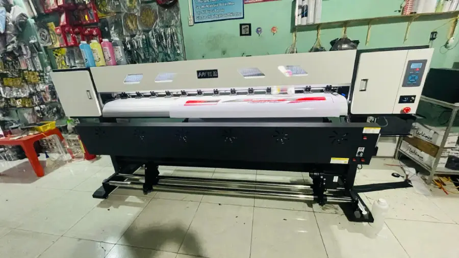 ban giao may in decal hongying 1m8 ve kien giang 2